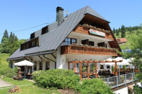 Hotel & Restaurant Grüner Baum - Die Grüne Oase Am Feldberg